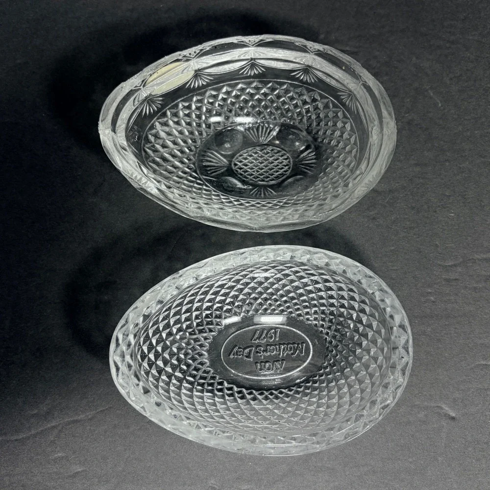 Avon Fostoria Glass Egg Soap Dish Mother's Day 1977 Collectible Orig Sticker